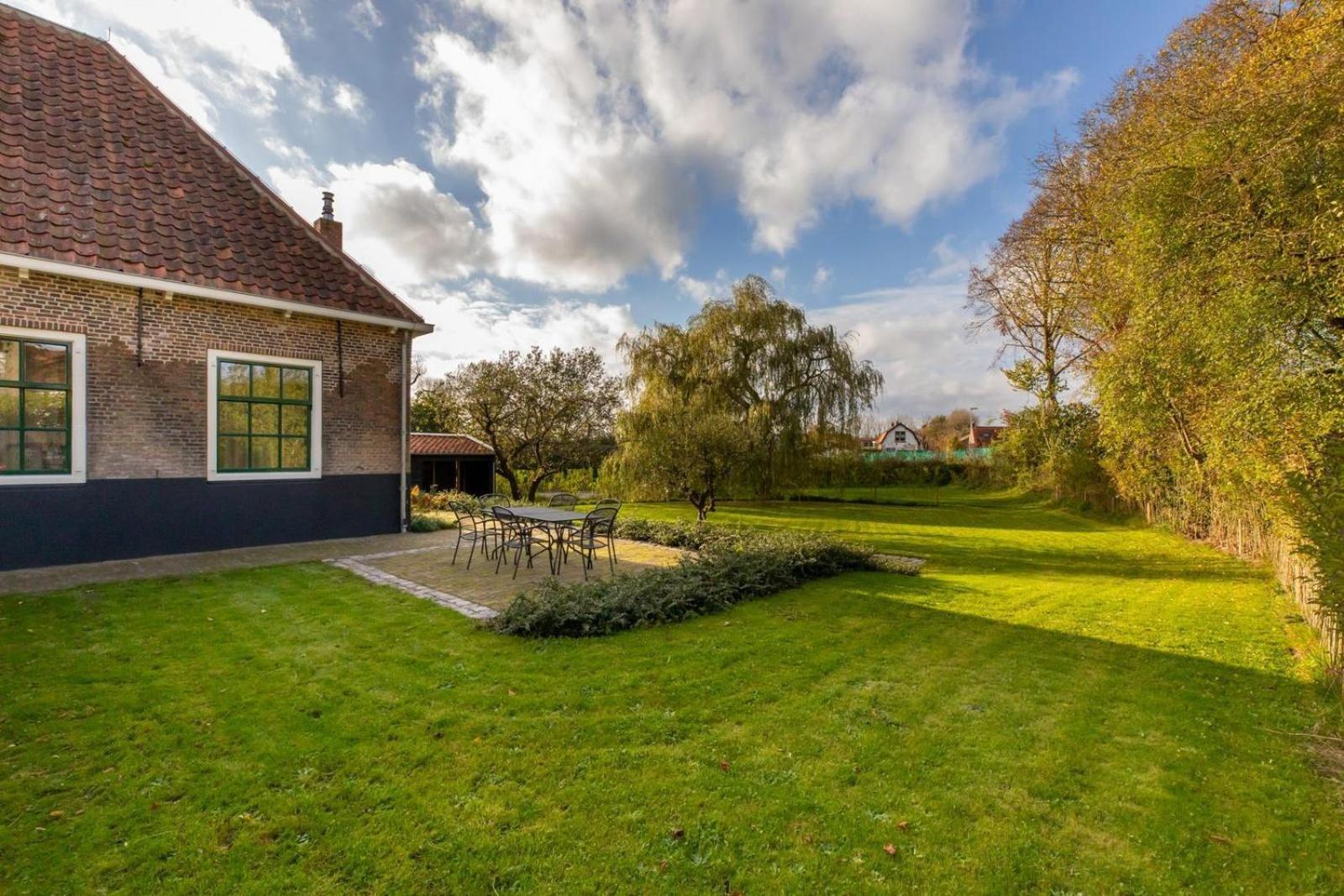Vakantiehuis 'Boerderij Molenhof' - Stationsweg 5 | Heinkenszand 외부 사진