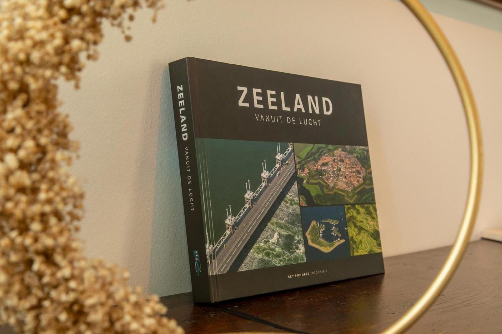 Vakantiehuis 'Boerderij Molenhof' - Stationsweg 5 | Heinkenszand 외부 사진