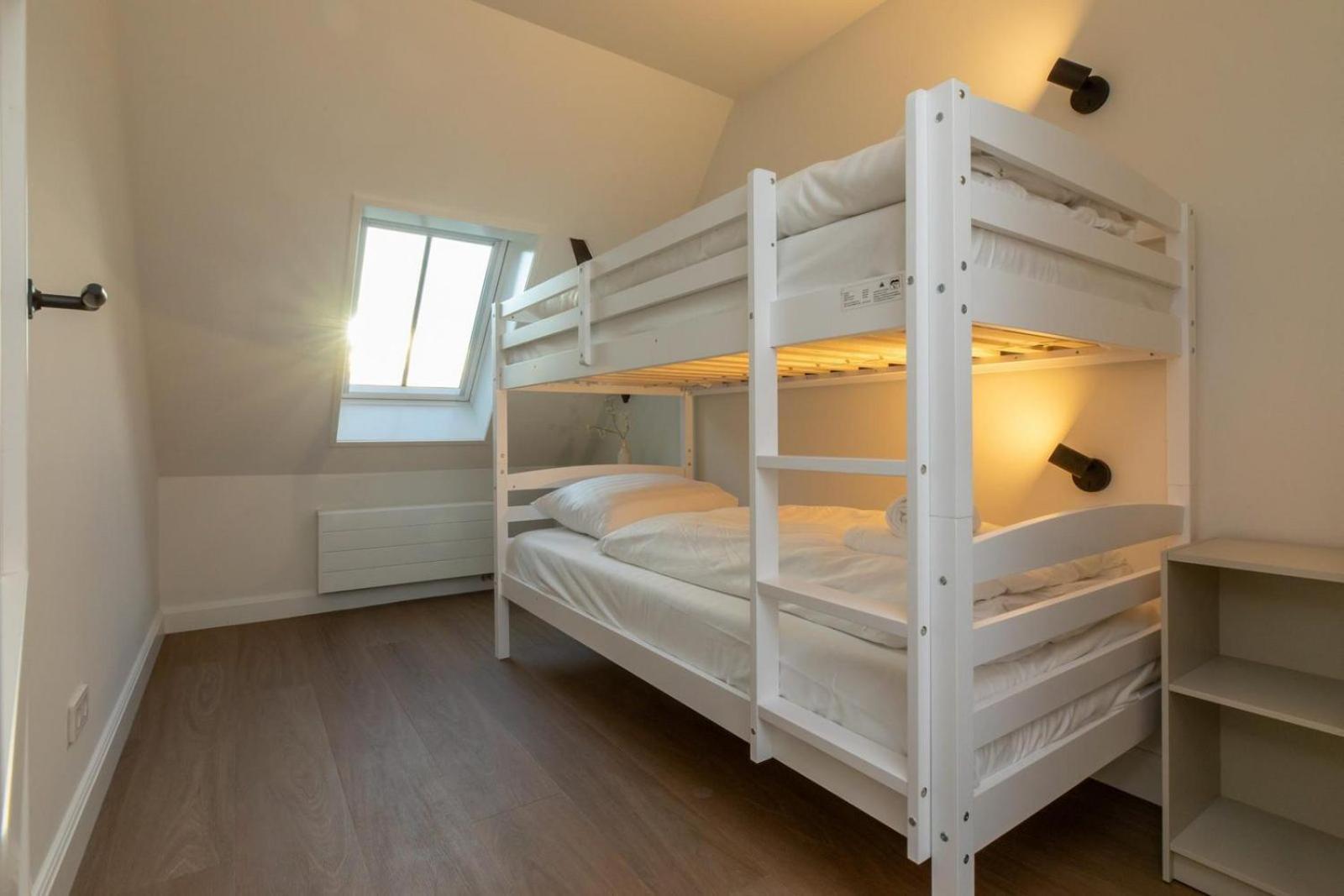 Vakantiehuis 'Boerderij Molenhof' - Stationsweg 5 | Heinkenszand 외부 사진