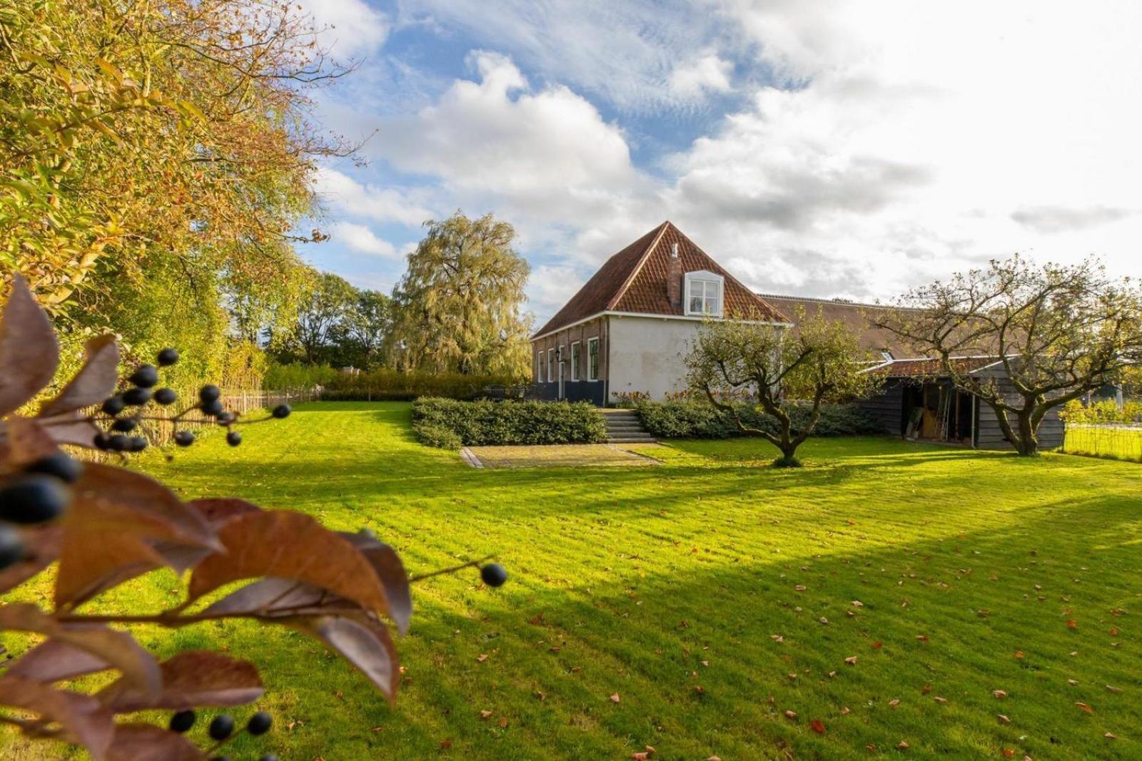 Vakantiehuis 'Boerderij Molenhof' - Stationsweg 5 | Heinkenszand 외부 사진